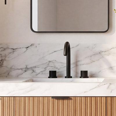 Widespread Bathroom Faucet with Drain