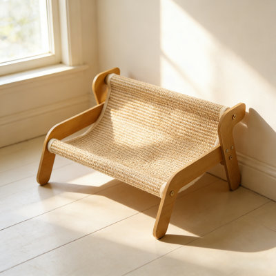 Lit pour chat d'intérieur surélevé avec tapis à gratter