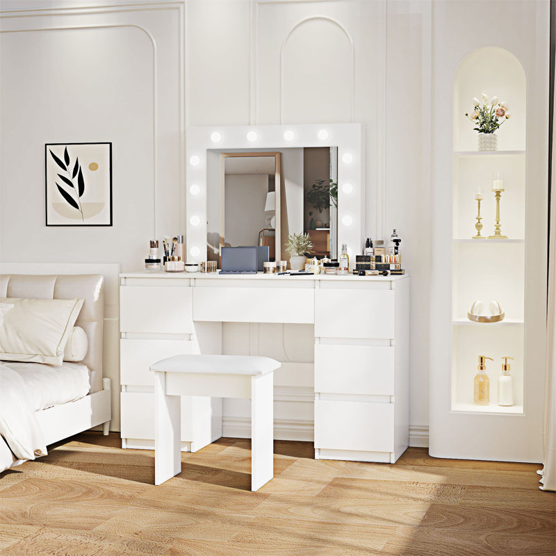 Vanity Table With Mirror And Light