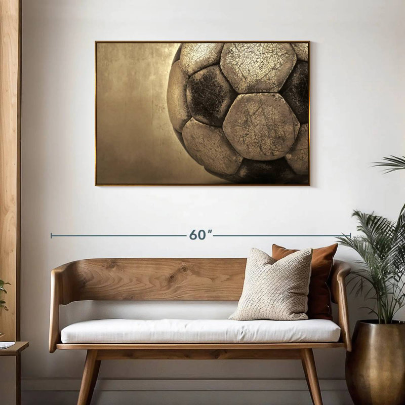 Ballon de soccer usé, Cadre flottant doré, 43 po x 29 po