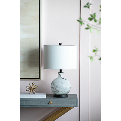 Lampe de table en verre Sarris avec abat-jour en lin blanc