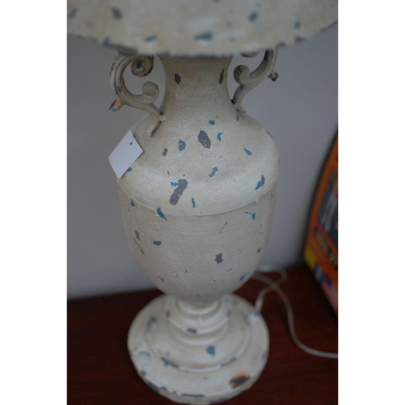 Nostalgia Metal Lamp