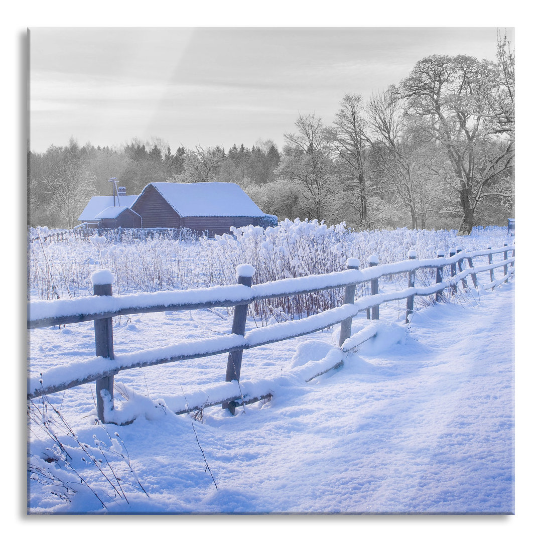 Glasbild Holzhaus In Landschaft