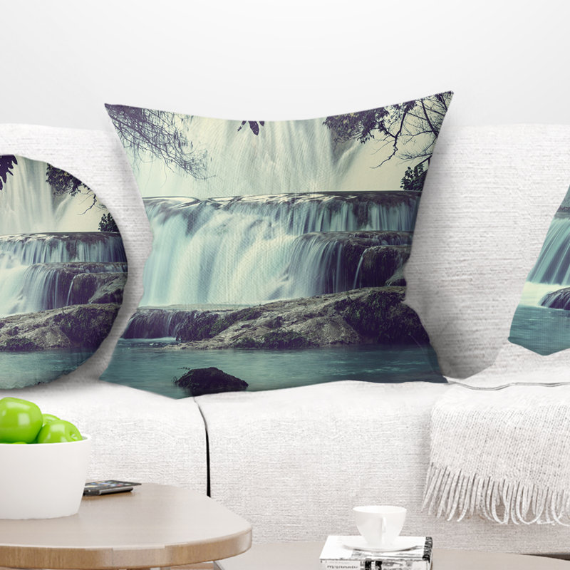 Coussin Amazing Waterfall in Mexico, 18" x 18", Carré