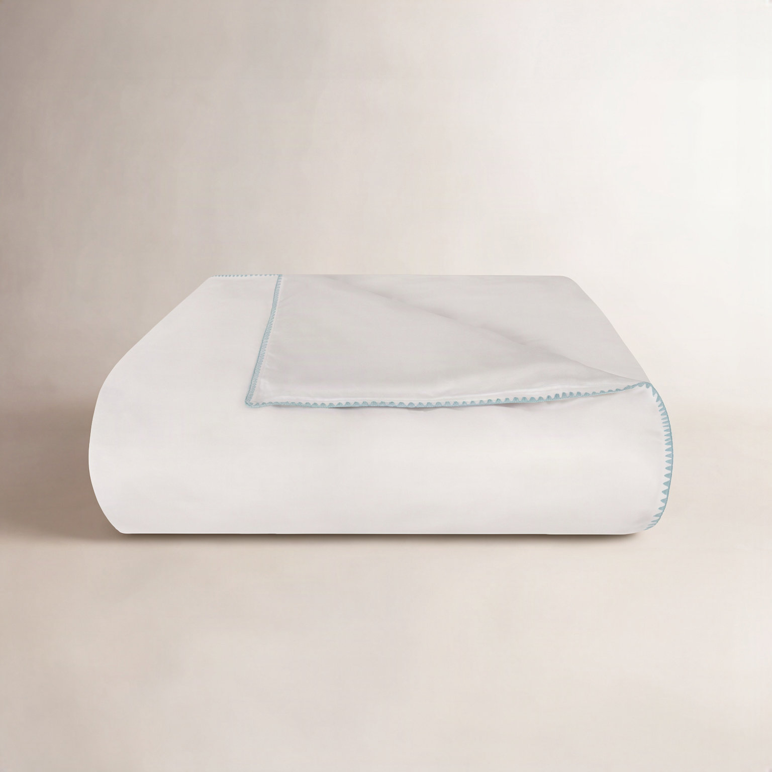 POPPY Cotton Duvet Cover, Queen, white/ aqua