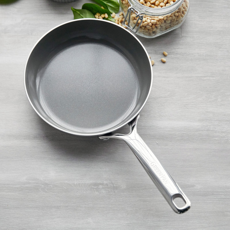 Poêle à frire antiadhésive en acier inoxydable 8 po GreenPan GP5