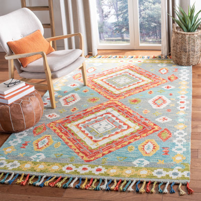 Vahakn Hand Tufted Wool Southwestern Rug