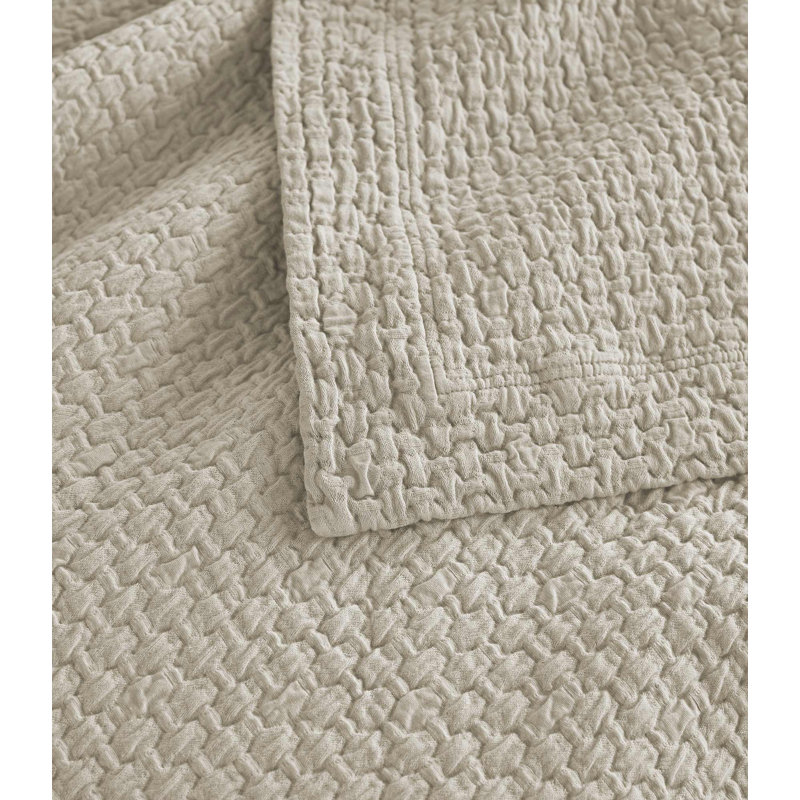 Juliet Matelassé Coverlet, Twin/Twin XL Coverlet, Linen