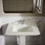 Lavabo de salle de bain piédestal avec trous de robinet Stately Memoirsᴹᴰ-10939973-19195572-46017069
