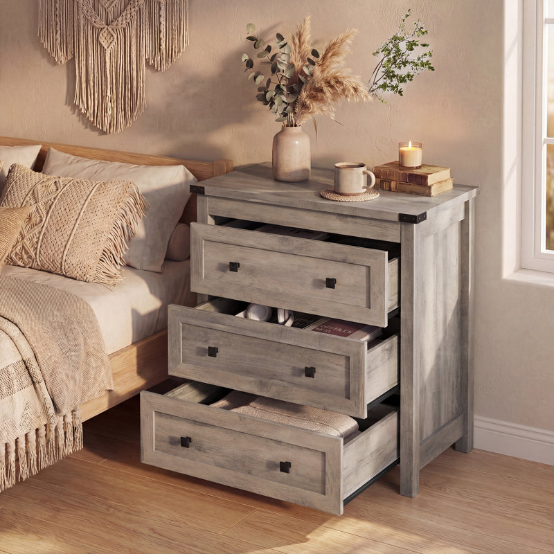 Feaman 26.46" W Modern 3-Drawer Chest, Gray
