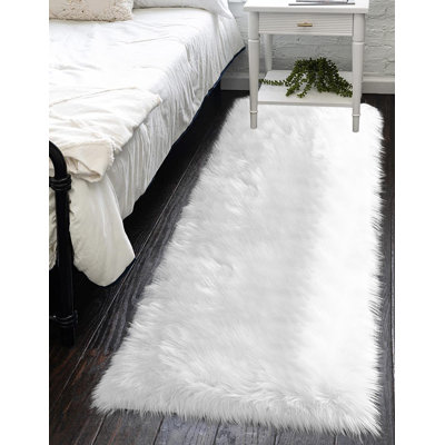Mamduh Handmade Shag Faux Sheepskin White Rug