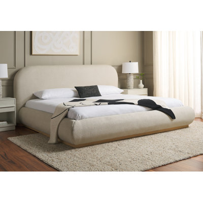 Jennabryanna Boucle Bed
