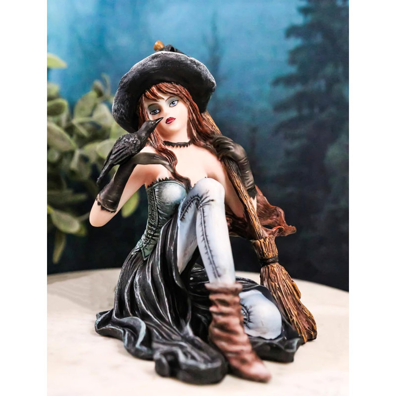 Kailor Fantasy & Sci-Fi Statue