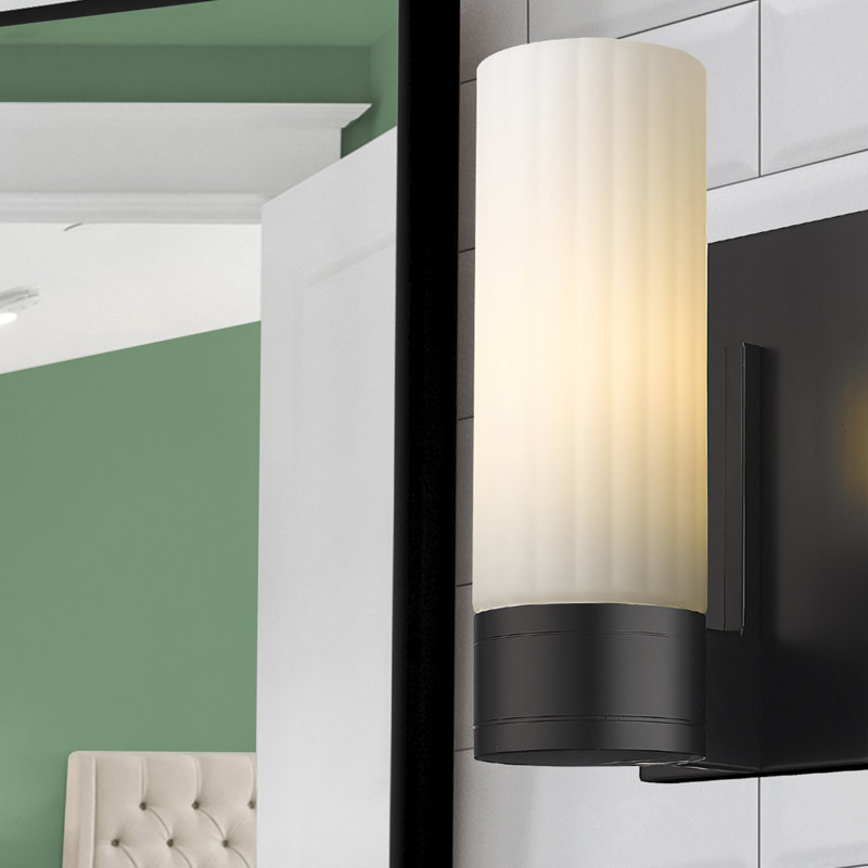 Applique murale 11 po Empire, Blanc mat, H 9,5 po x l 5,5 po x P 3,13 po, Noir mat
