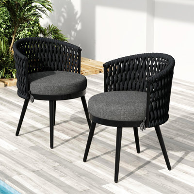 Chaises d'extérieur confortables avec corde et coussins gris, structure en métal, idéales pour la détente sur le balcon - Patio longs repas