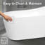Baignoire autoportante Dorrit de 140 cm (55 po) blanche avec bonde et trop-plein chromés polis