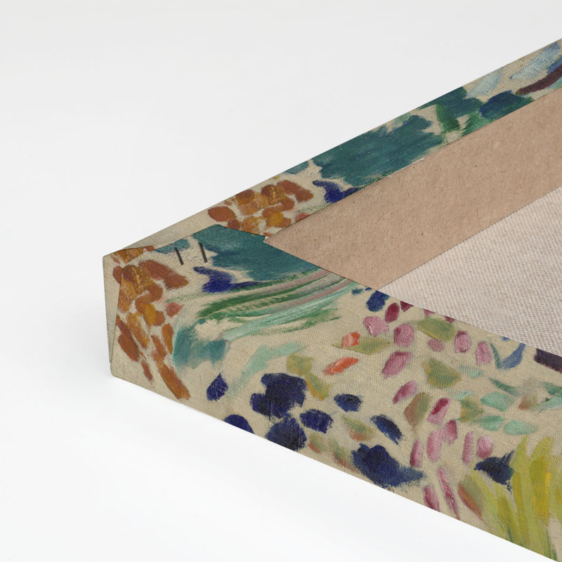 Traditional Wall Decor on Polyester