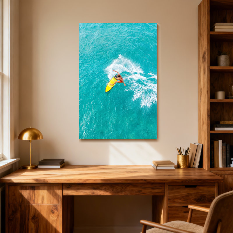 Paysage et nature surfeur sur une vague jaune, H 36 po x l 24 po