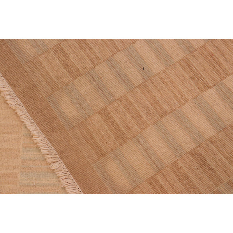 Tapis géométrique taupe en laine noué à la main 10 pi 3 po x 13 pi 11 po Baelyn