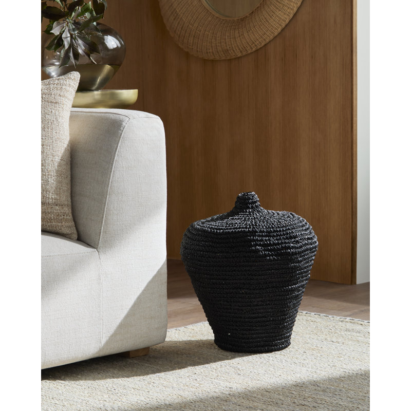 Chiya Vase, Black