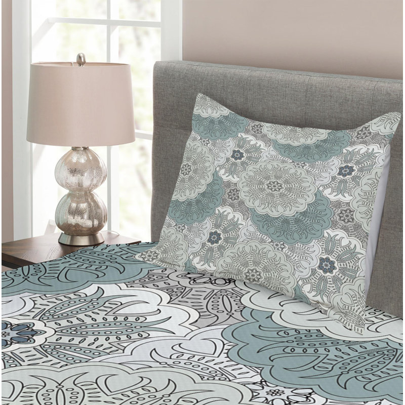 Traditional Polyester Floral Coverlet, Twin Coverlet + 1 Sham