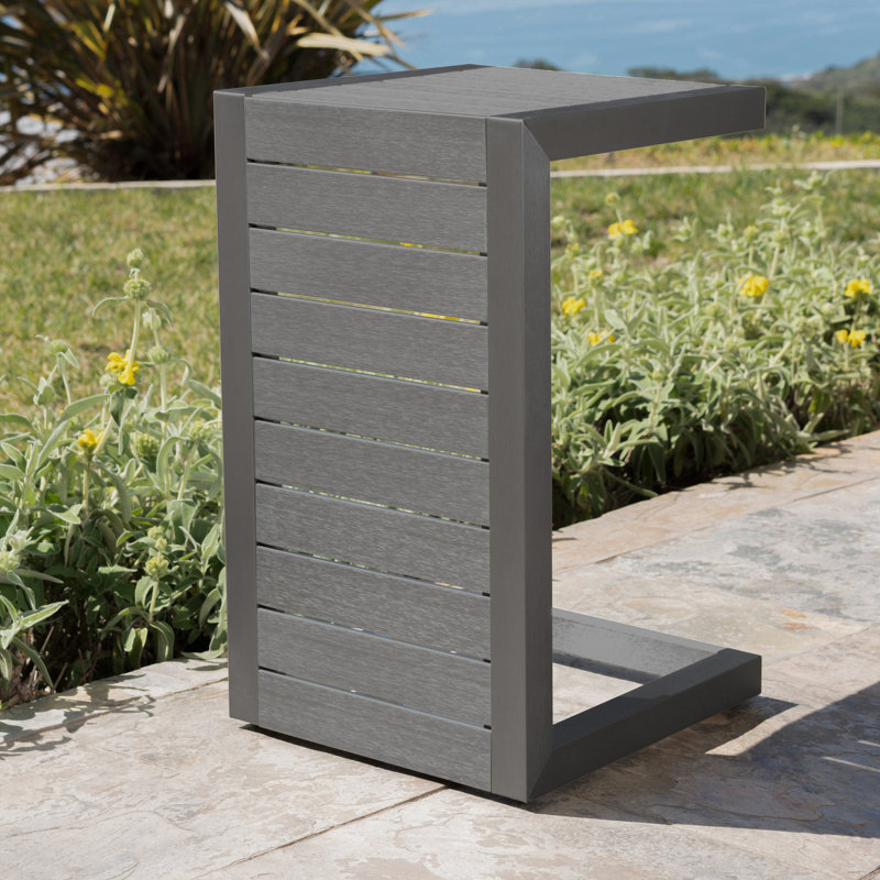Table grise - Fabriquée en aluminium pour les repas fonctionnels à l'extérieur