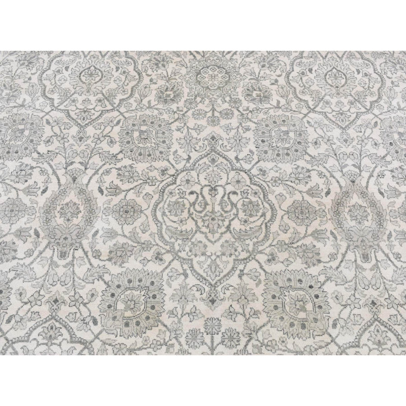 Tapis unique 8 pi 10 po x 12 pi Jodeci