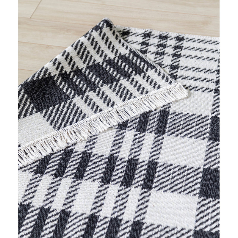 Elegant Reversible Hall Carpet, 31.5 x 59.1 Inches | 100% Cotton, 0.04 Inch Pile Height | Woven Design, Easy to Clean, Vacuum Safe | Black and White Color | Perfect for Entryways and Living Spaces