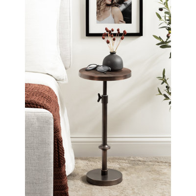 Hansjochen End Table