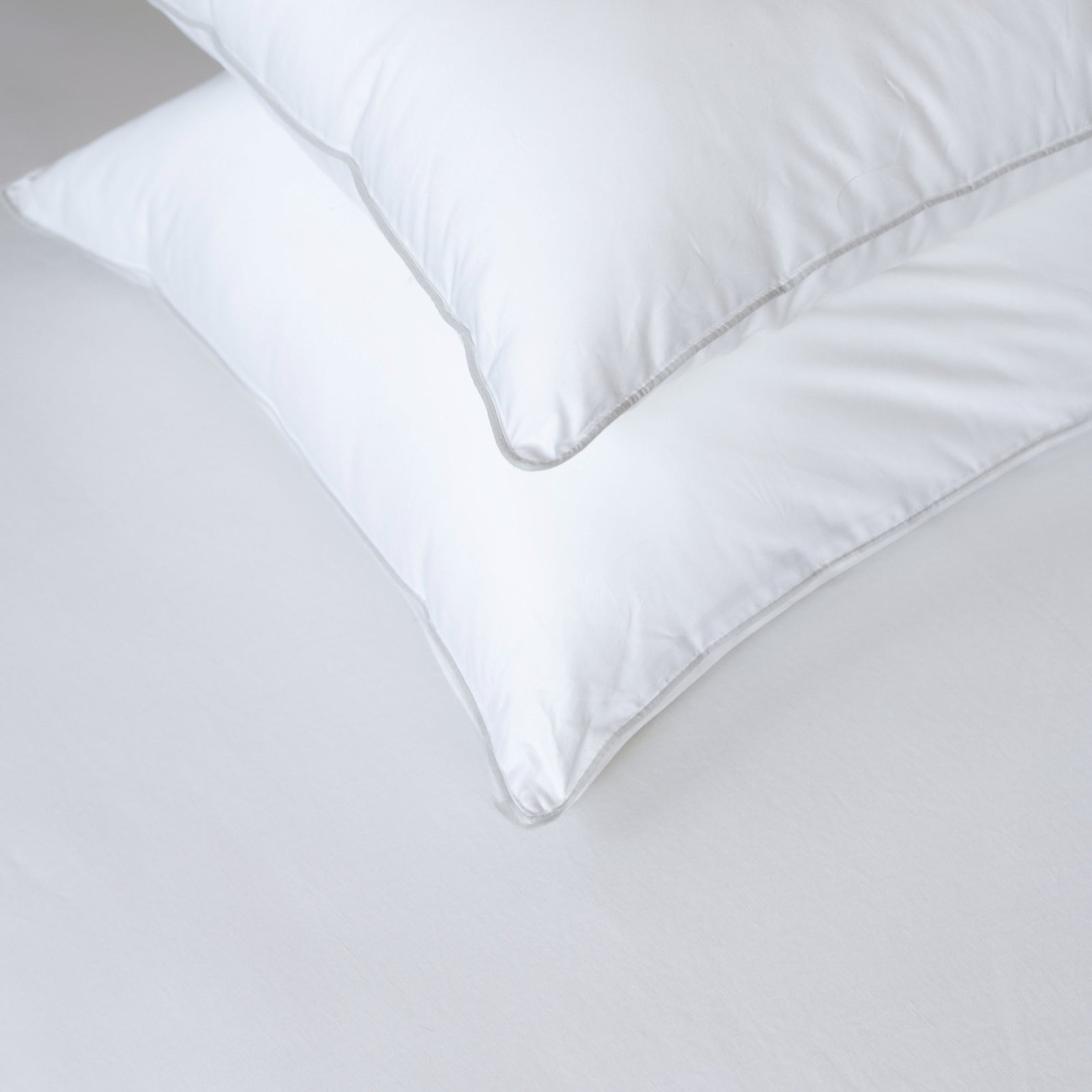 Medium Down Alternative Pillow, 8.5, Standard