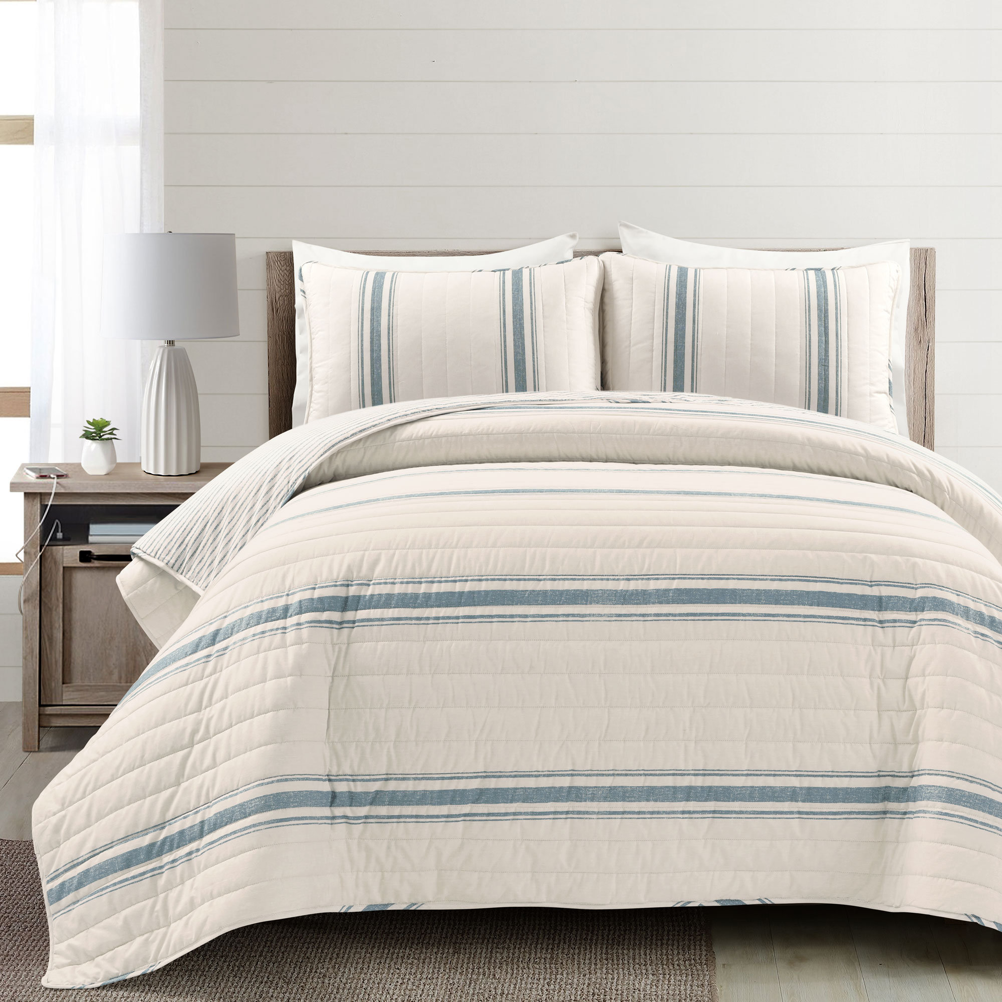 Gilroy Cotton Quilt Set, Full/Queen Quilt  + 2 Shams, Blue