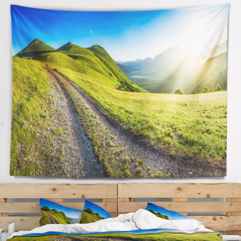 Tapisserie umbria paysager sur les montagnes, H 32 po x l 39 po