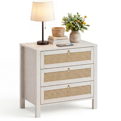 Table de chevet blanche en rotin, table de chevet Boho avec 3 tiroirs et poignées dorées, grande table d'appoint en osier, table de chevet en bois pour chambre à coucher, salon