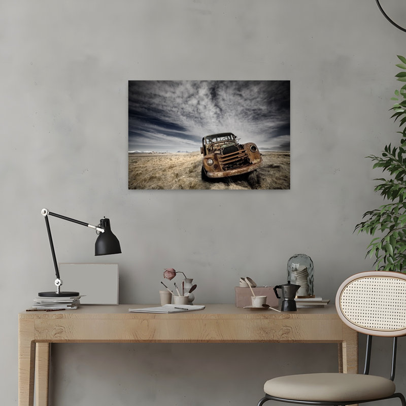 Camion rouillé, ciel spectaculaire, paysage rétro classique et dramatique, affiche murale nature, H 16 po x l 24 po
