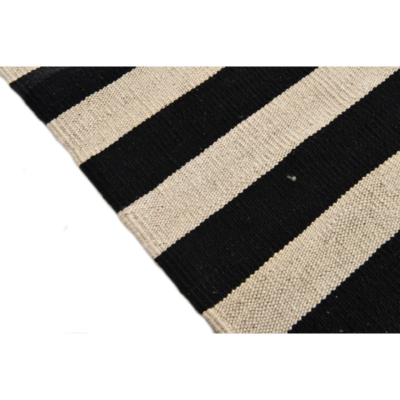 Tapis noir et blanc Noe