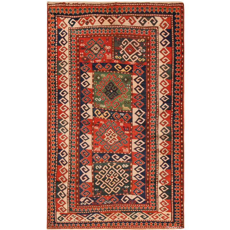 Tapis rustique antique de style Kazak