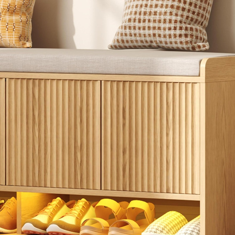 Banc de rangement à chaussures cannelé avec coussin d'assise en lin, banc d'entrée avec tablette réglable et éclairage DEL à détecteur de mouvement, meuble à chaussures intégré pour couloir, chambre, salon et pied de lit.