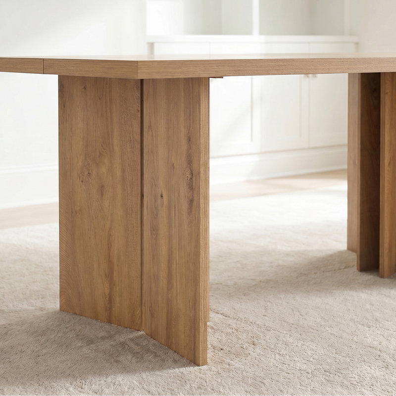Table de salle à manger rectangulaire en bois Amiin 70 po avec 6 chaises Parsons rembourrées Criselle à dossier solide, Beige