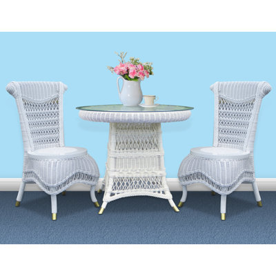 Table à thé classique pour adultes et deux chaises en blanc