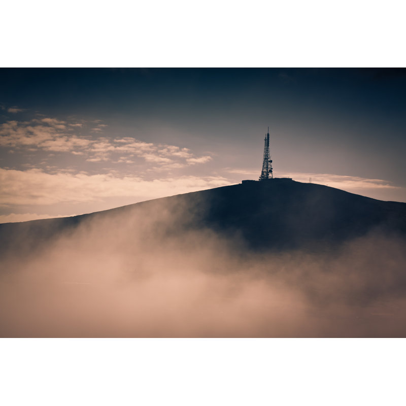 Émetteur dans la brume par Andrewjshearer, H 20 po x l 30 po