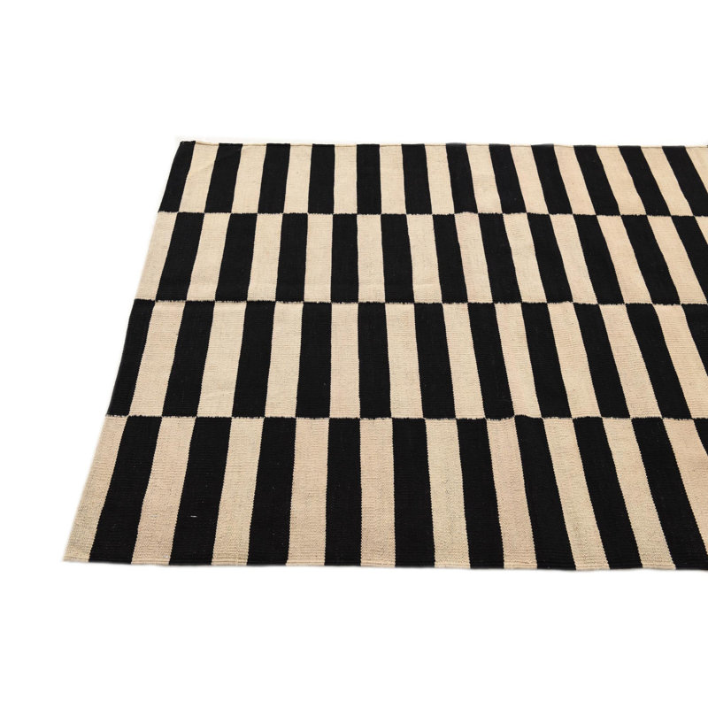 Tapis noir et blanc Ousley