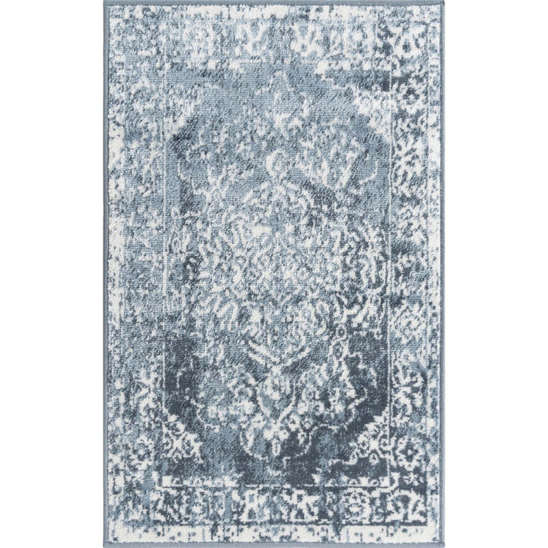 Boylan Oriental Indoor Rug, Rectangle 2' x 3'1"