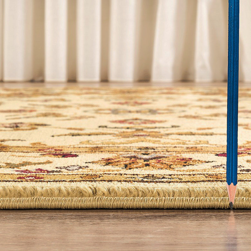 Classic GC_VIN5005 Cream 5 Ft. 3 In. X 7 Ft. 3 In. Area Rug, Rectangle 5'4" x 7'4"