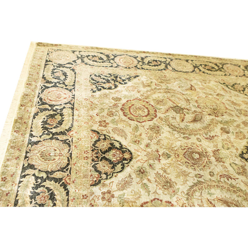 High-Quality Hand-Knotted Grey And Black Area Rug