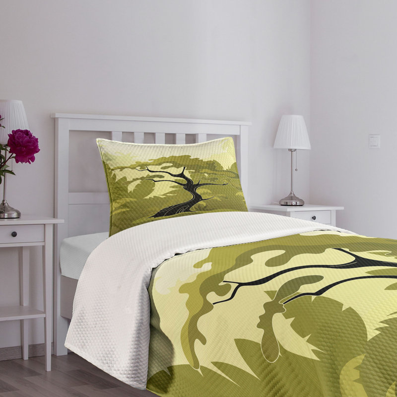 Twin White Quilted Bedspread Set with Pillow Sham