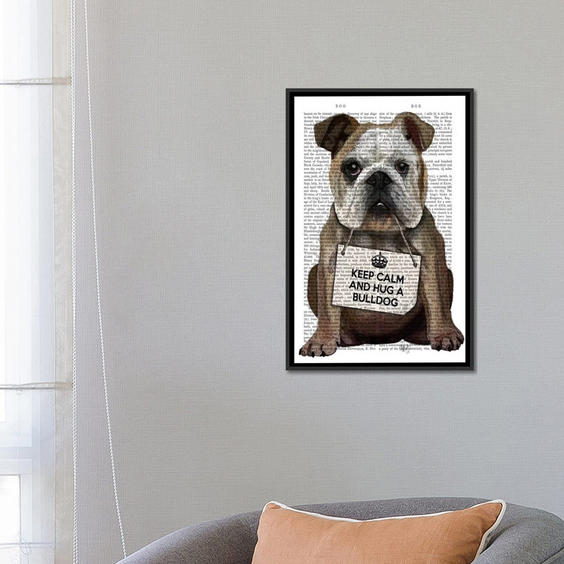 «Hug a Bulldog», impression sur toile, H 26 po x l 18 po x P 1,5 po, Toile avec cadre noir, Pas de tapis