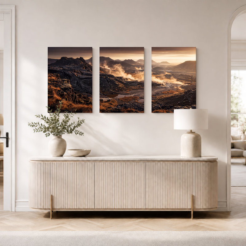 Ensemble d'art sur toile, paysage volcanique robuste avec vapeur et lumière dorée, H 24 po x l 16 po x 3 pièces