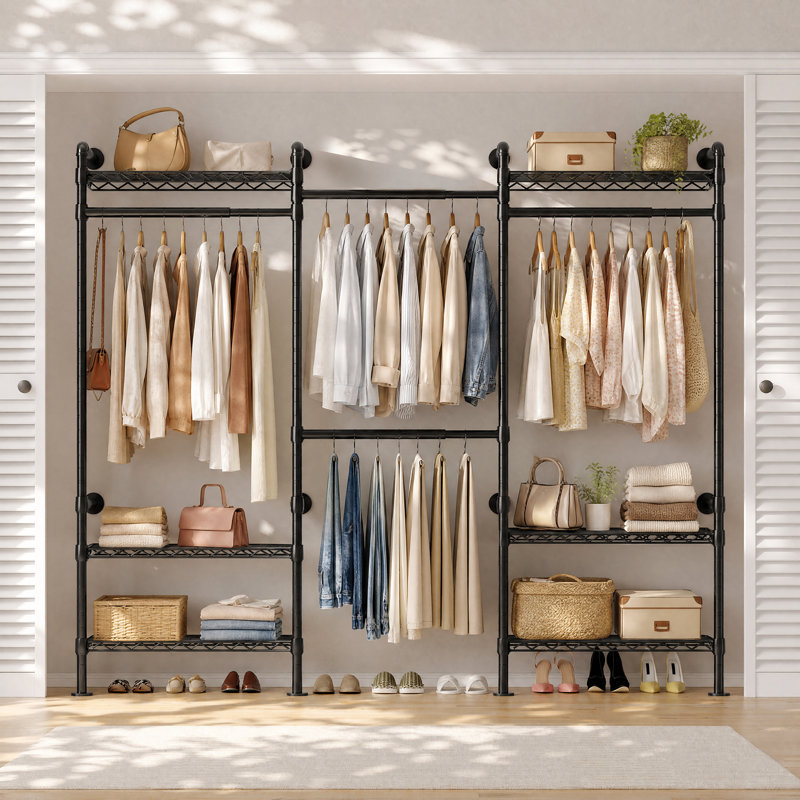 Support à vêtements en métal de 64,6 po à 96,9 po de largeur fixé au mur avec 6 étagères grillagées et 4 tiges télescopiques