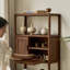 Armoire d'appoint classique, simple et méticuleuse