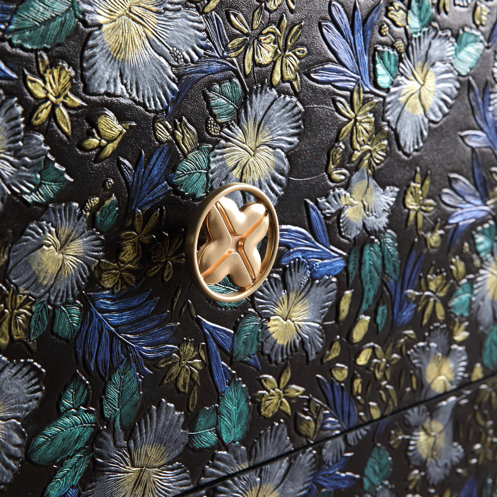 Classic Gold-Plated Handle